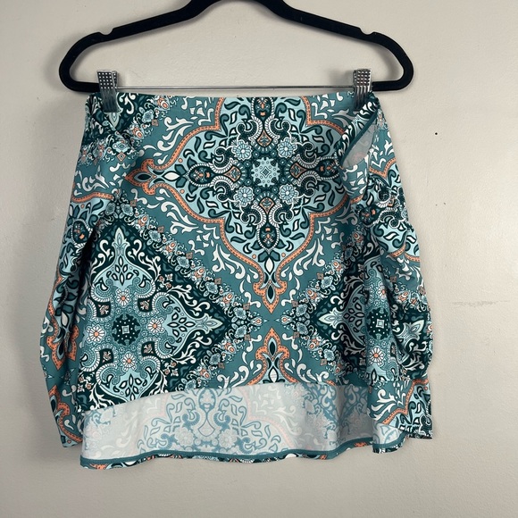 Jantzen Surplice Maillot One-Piece Swimsuit Blue Medallion and Skirt Size 24W - Picture 14 of 16